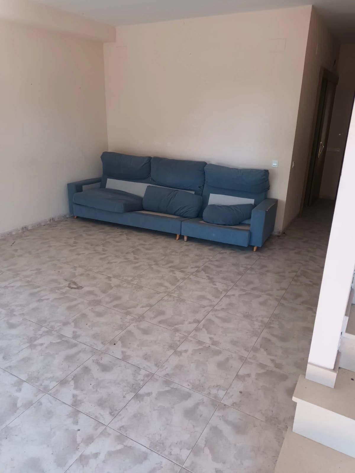 Sala d'estar de Casa o xalet en venda en Santa Coloma de Queralt amb Jardí privat i Terrassa