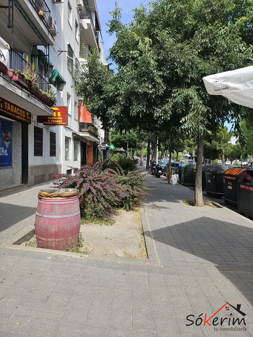 Piso en venta en Tres Olivos - Valverde