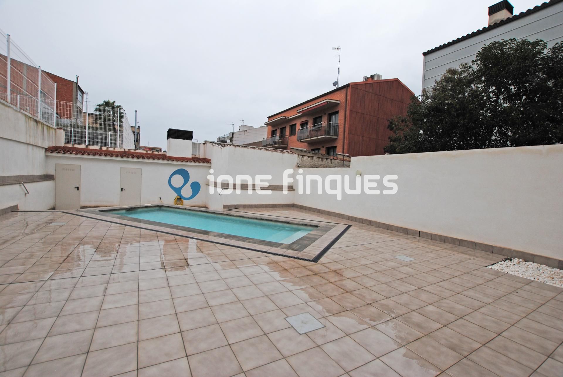 Swimming pool of Flat for sale in Granollers  with Heating, Terrace and Storage room