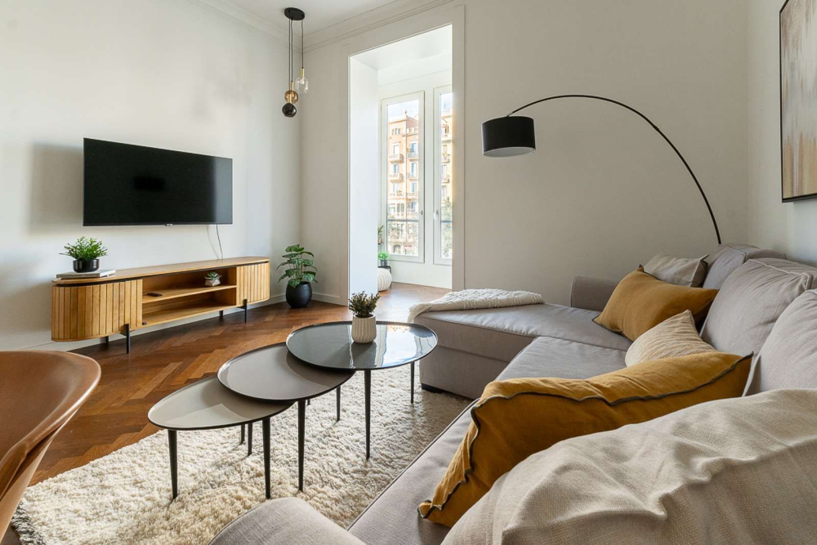 Living room of Apartment to share in  Barcelona Capital  with Air Conditioner and Terrace
