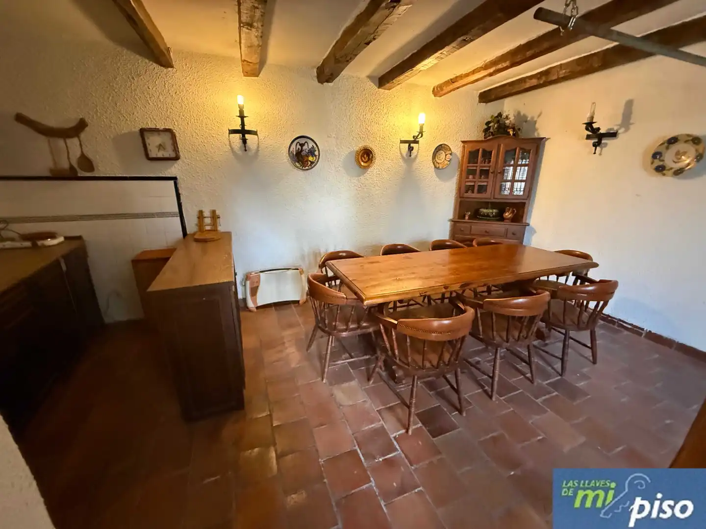 Menjador de Casa o xalet en venda en Santovenia de Pisuerga amb Calefacció, Jardí privat i Parquet