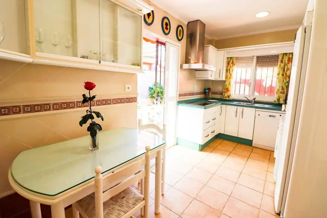 Houses for sale in La Barrosa
