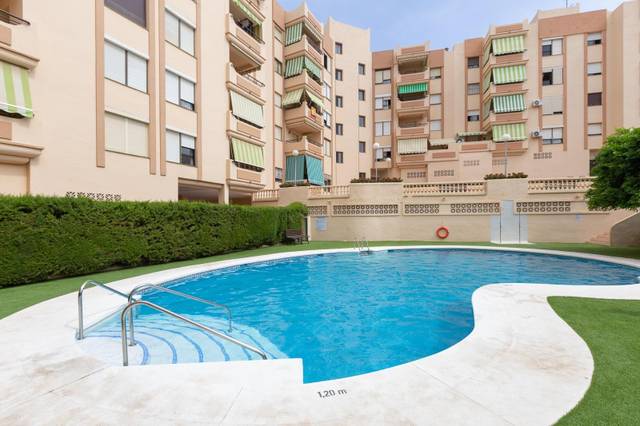 Apartamento en Venta en Sierra de Estepona - Avda. de Andalucía