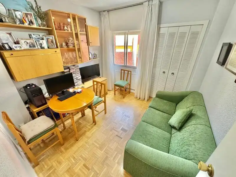 Living room of Flat for sale in Torrejón de Ardoz  with Heating, Terrace and Storage room