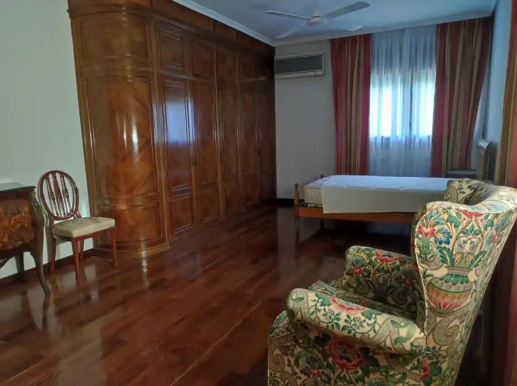 Bedroom of Houses for rent in Zaragoza  with Air Conditioner, Heating and Private garden