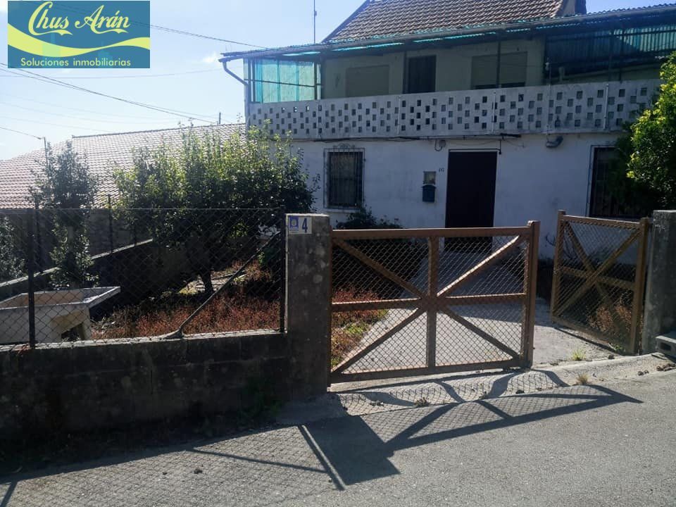 Vista exterior de Casa o xalet en venda en A Laracha   amb Terrassa