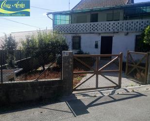 Exterior view of House or chalet for sale in A Laracha    with Terrace