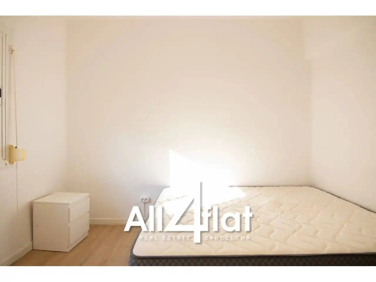 Habitación de Piso de alquiler en L'Hospitalet de Llobregat con Amueblado