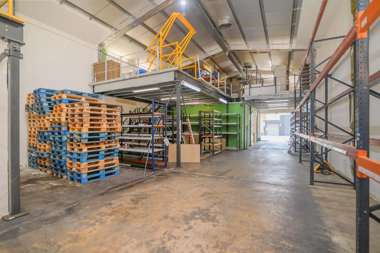 Fabrikhallen zur Miete in Viladecans