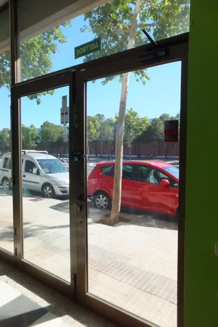 Parkplatz von Geschaftsraum zur Miete in Reus mit Internet