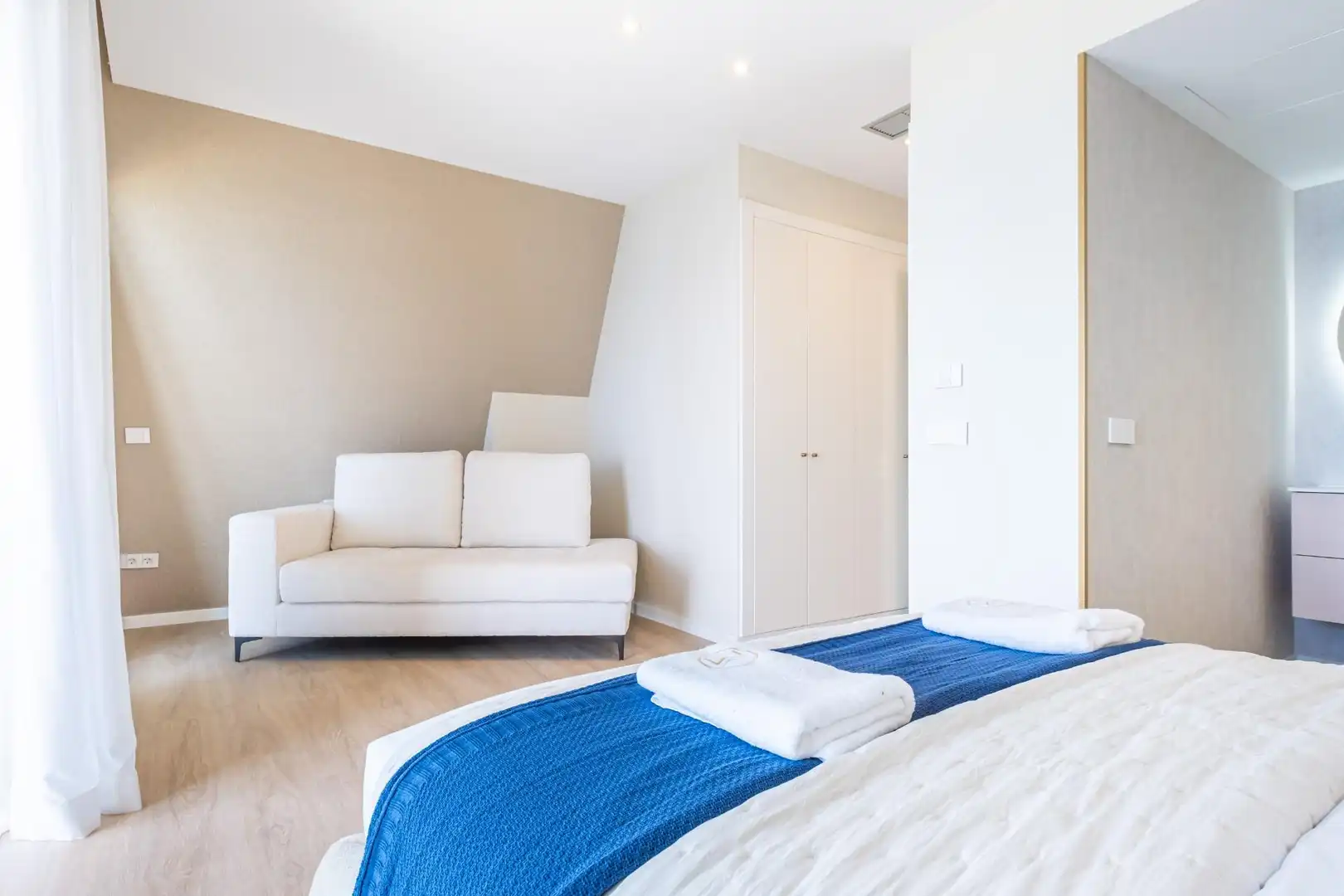 Habitación de Ático en venta en Benidorm con Aire acondicionado, Jardín privado y Terraza