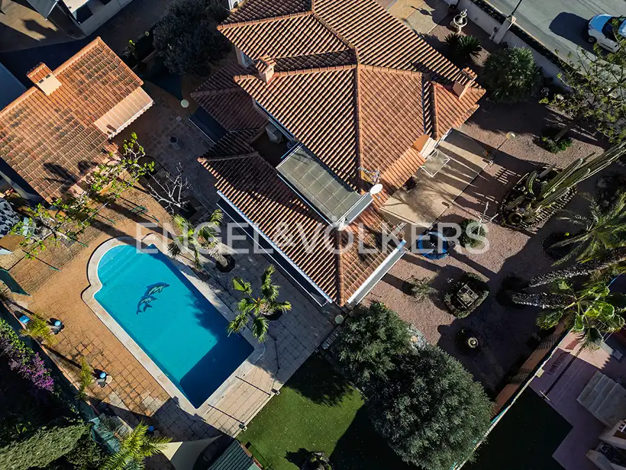 Exterior view of Houses for sale in San Vicente del Raspeig / Sant Vicent del Raspeig  with Air Conditioner, Heating and Private garden