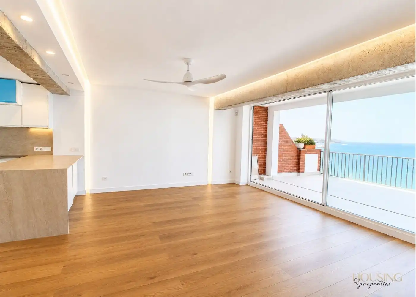 Sala d'estar de Àtic de lloguer en  Palma de Mallorca amb Aire condicionat, Calefacció i Parquet