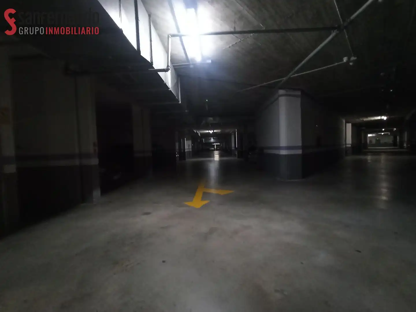 Parkplatz von Garage zum Verkauf in Torrelavega 