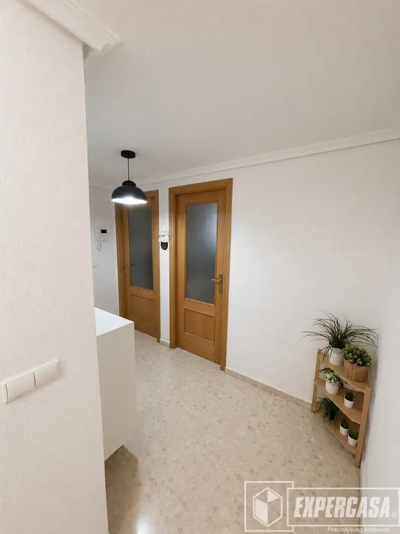 Flat for sale in Albal  with Air Conditioner, Terrace and Storage room