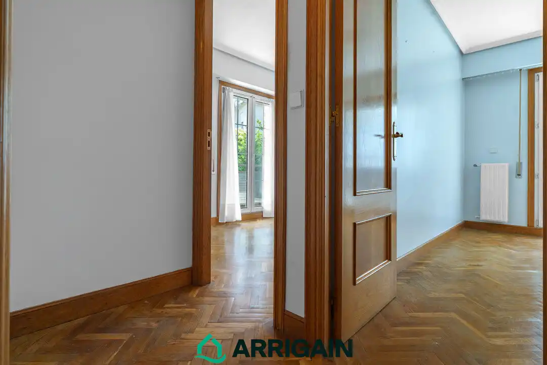 Piso en venta en Donostia - San Sebastián  con Calefacción, Terraza y Trastero