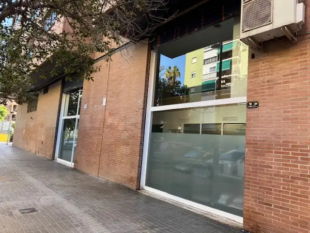 Business premises for sale in Carrer de Beatríz Tortosa, imagen 2