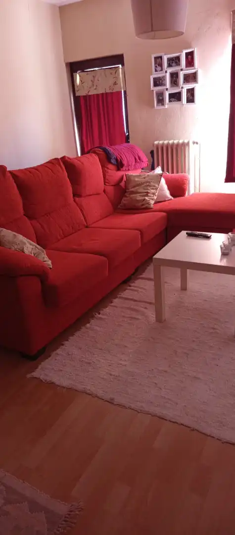 Sala d'estar de Casa o xalet en venda en Santa Cristina de Valmadrigal amb Calefacció i Moblat