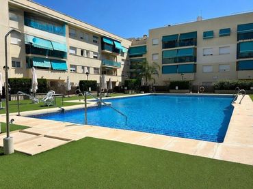 Pis amb piscina en venda a Noroeste