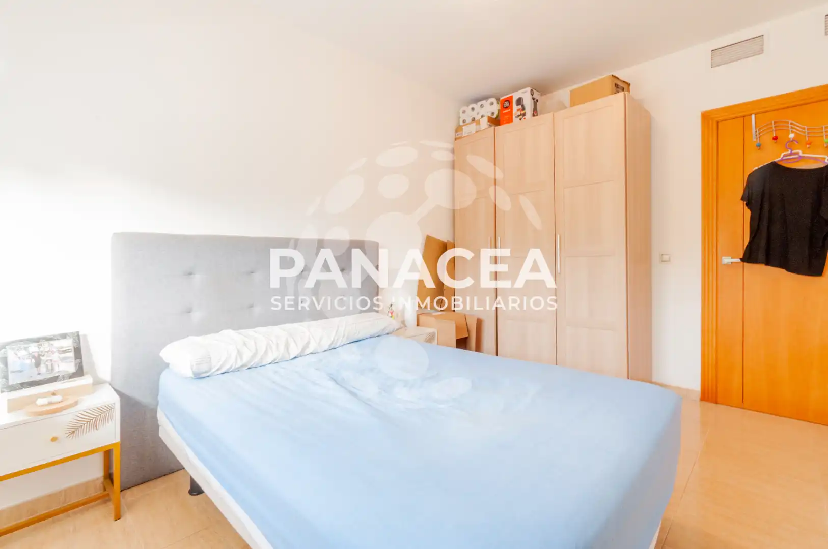 Habitación de Piso en venta en El Ejido con Amueblado, TV y Balcón