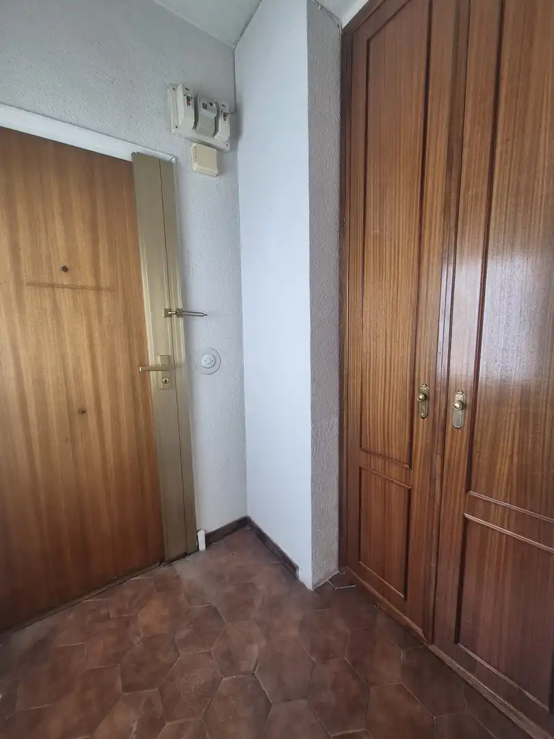 Piso en venta en Ávila con Calefacción, Terraza y Amueblado