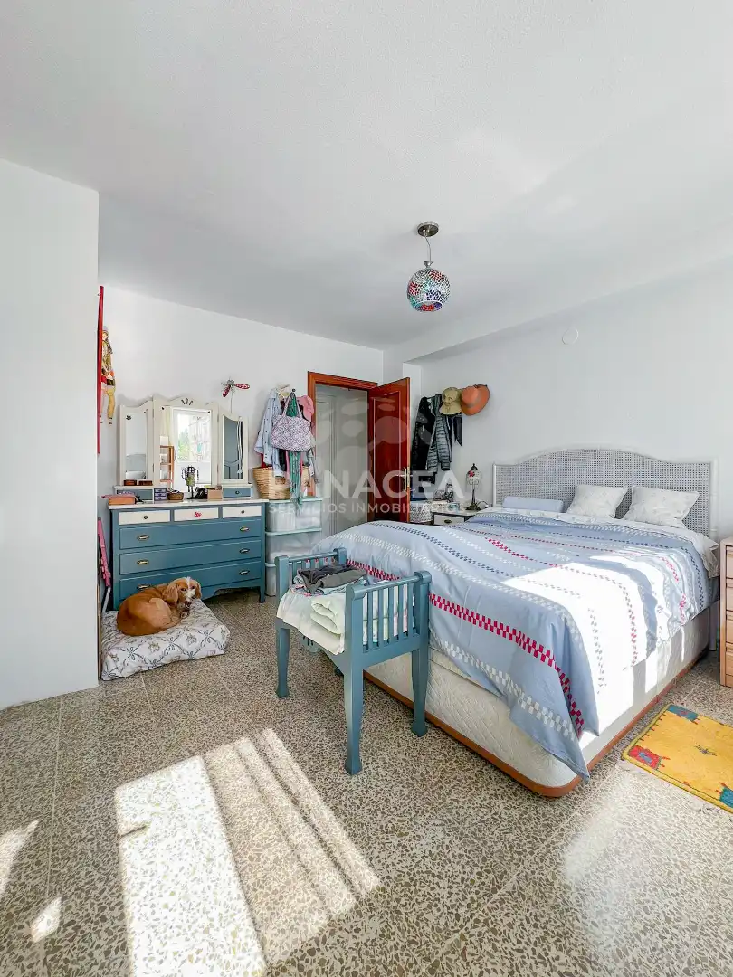 Bedroom of Flat for sale in Granada  with Terrace, Furnished and Oven