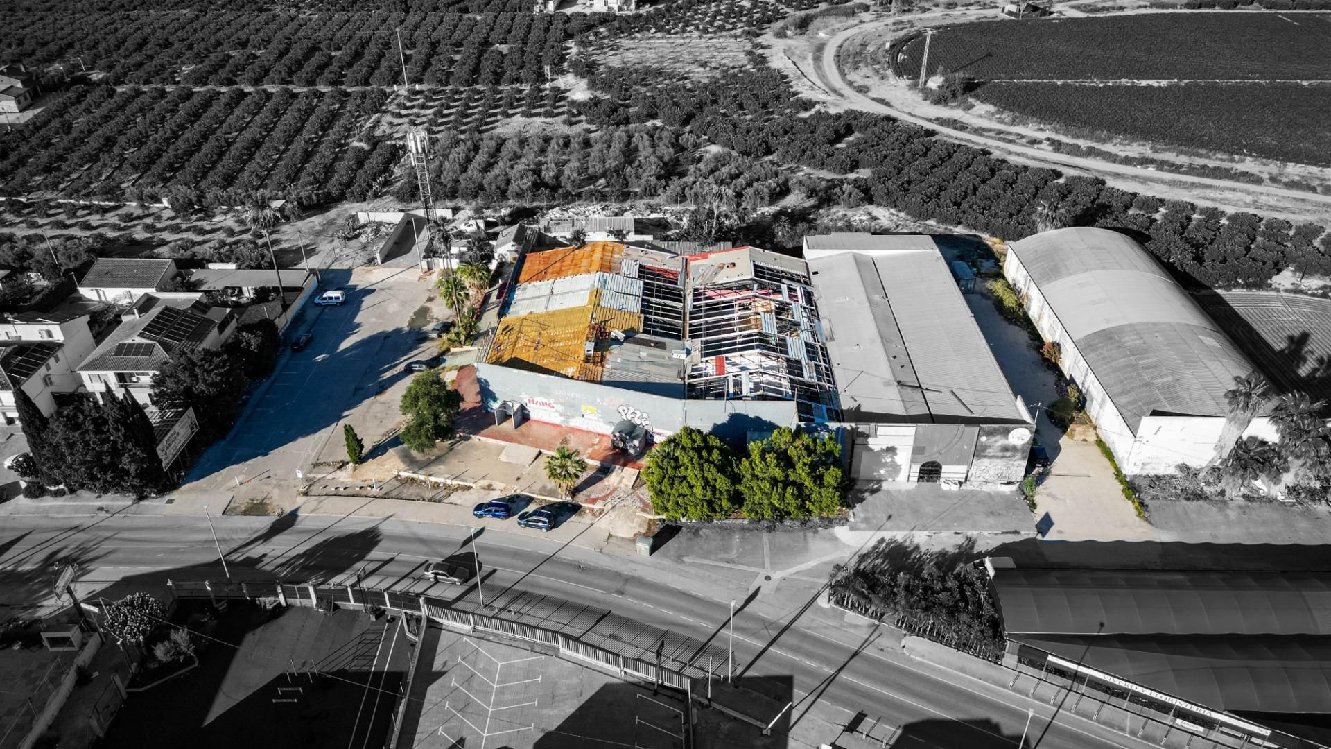 Vista exterior de Nave industrial en venta en  Murcia Capital