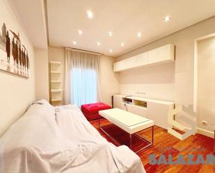 Bedroom of Flat to rent in Bilbao   with Heating, Oven and Washing machine