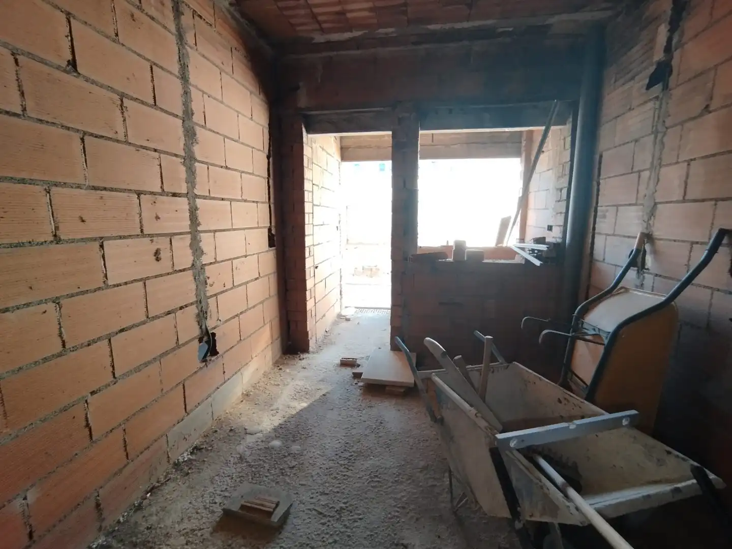 Casa adosada en venda en Tomelloso amb Terrassa i Balcó