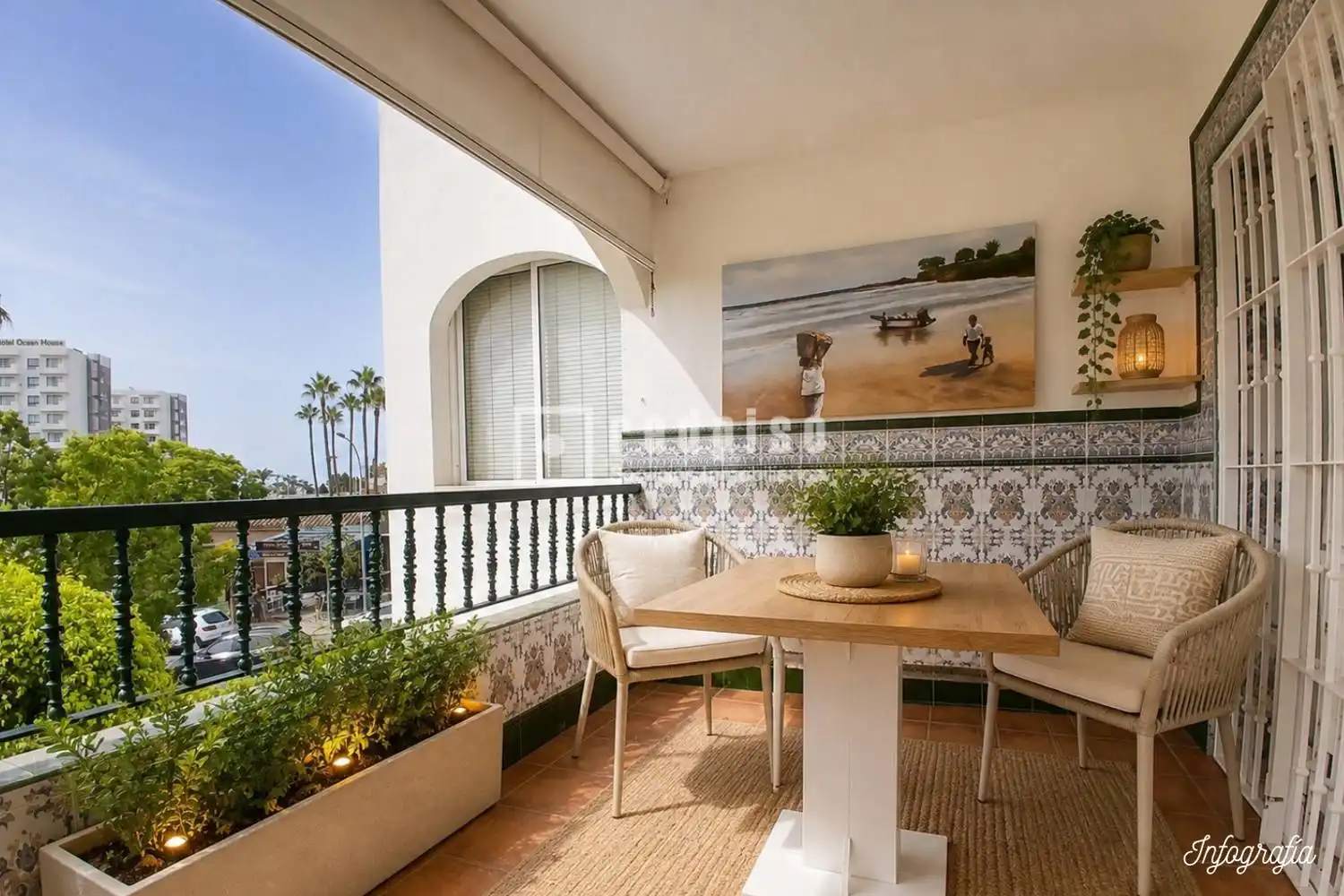 Piso con piscina en venta en La Carihuela - Los Nidos, imagen 2