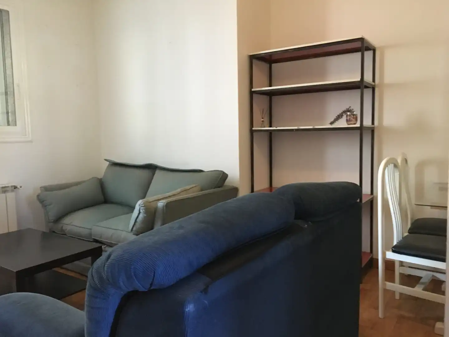 Sala de estar de Apartamento en venta en Ourense Capital  con Calefacción, Parquet y Amueblado
