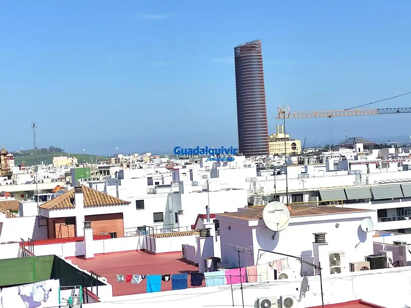 Exterior view of Flat for rent in Sevilla  with Air Conditioner, Furnished and Community pool