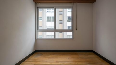 Foto 2 de Piso en venta en Avenida Concordia, Los Castros - Castrillón, A Coruña Capital