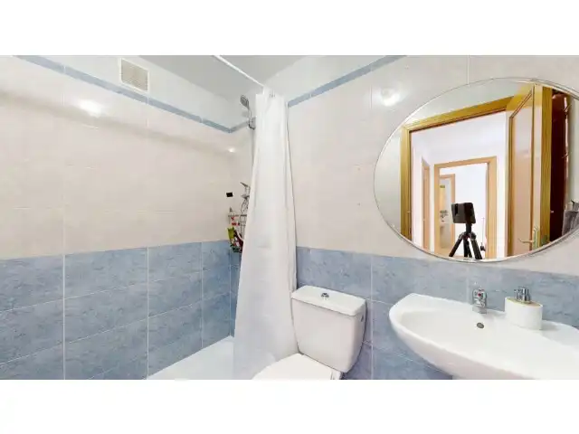Baño de Piso en venta en Picassent con Aire acondicionado, Terraza y Piscina