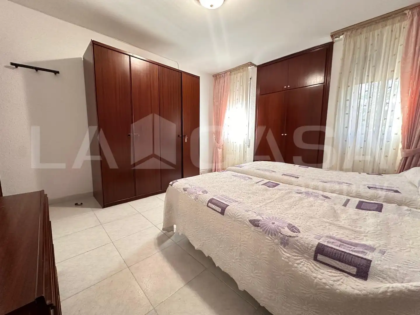 Habitación de Piso en venta en Canovelles con Balcón