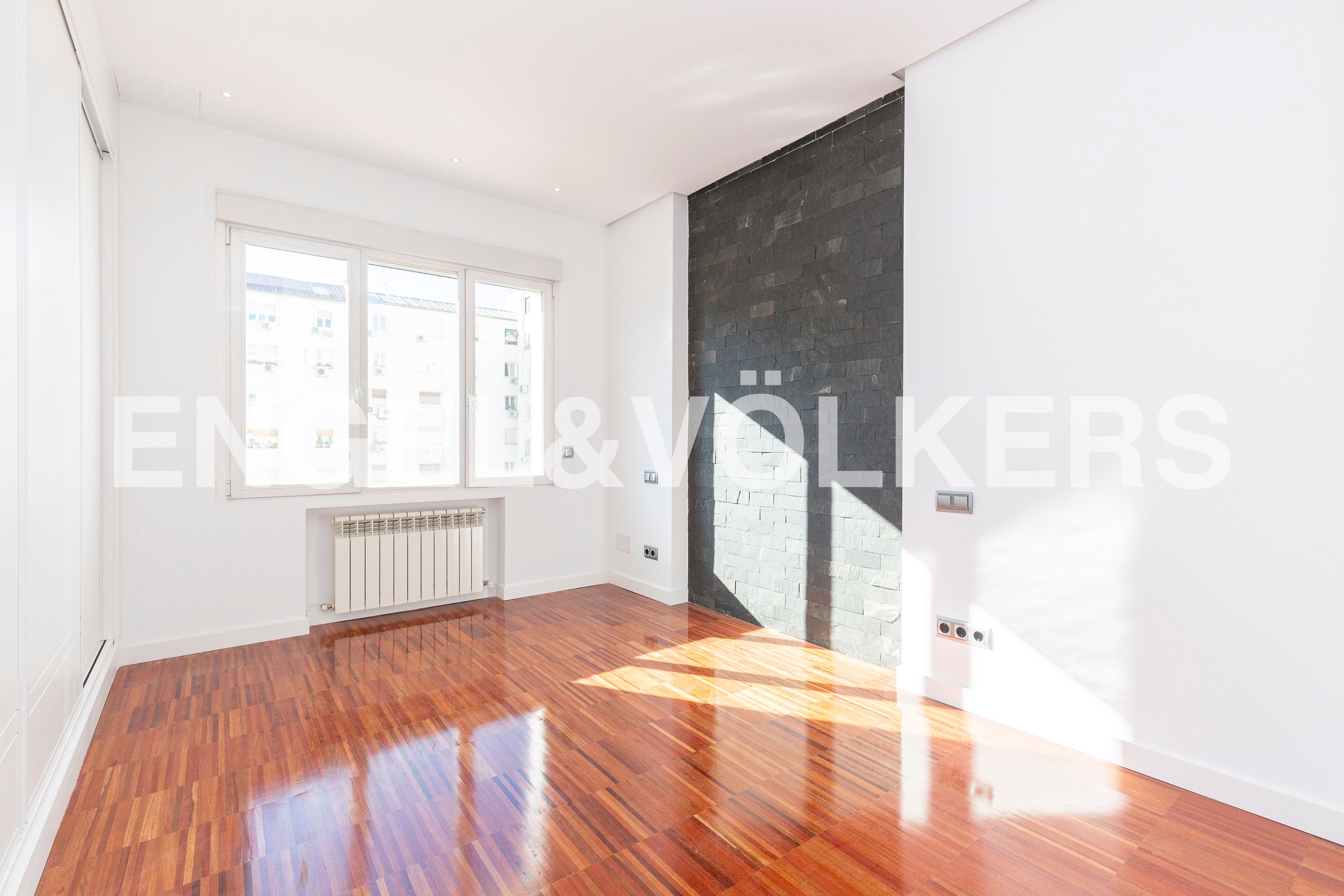 Living room of Apartment to rent in  Madrid Capital  with Air Conditioner, Heating and Parquet flooring