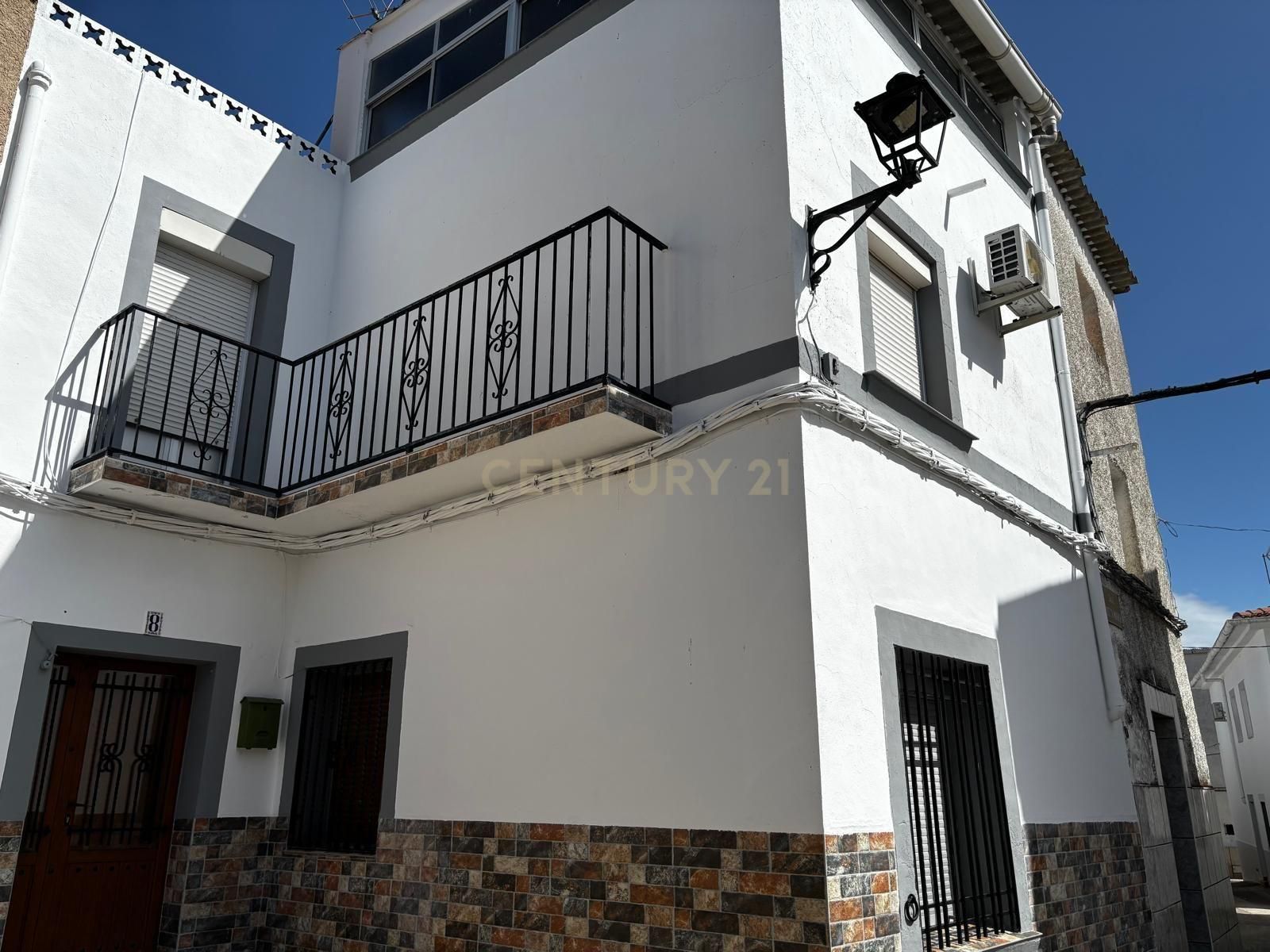Vista exterior de Casa o chalet en venta en Valdefuentes con Balcón