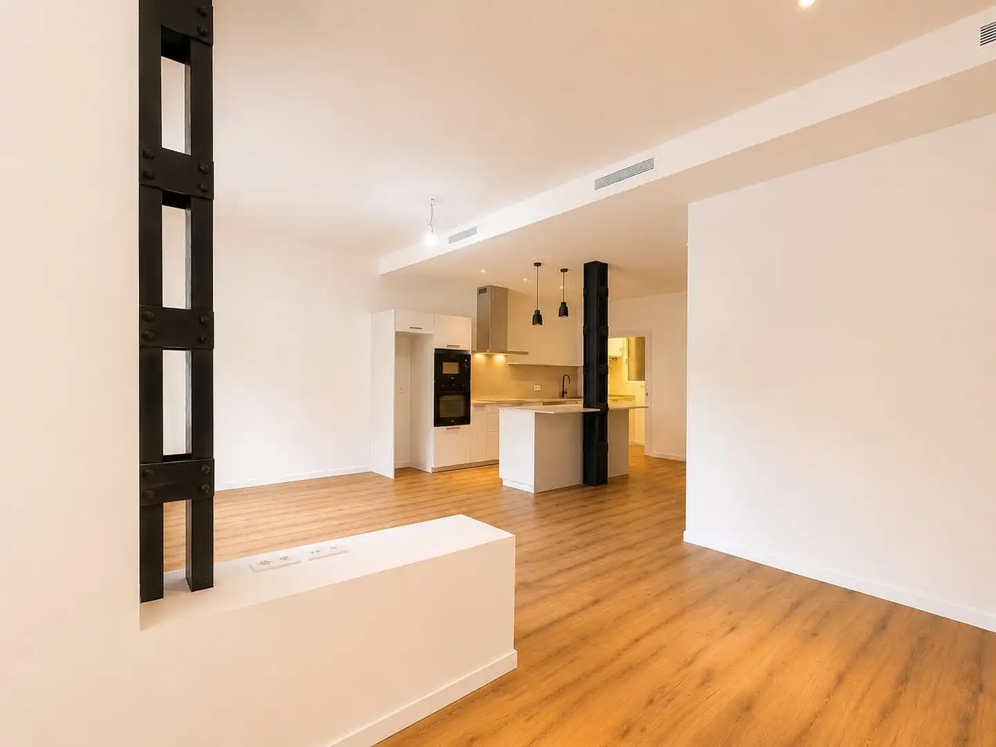 Kitchen of Flat for rent in Valencia  with Air Conditioner, Heating and Parquet flooring