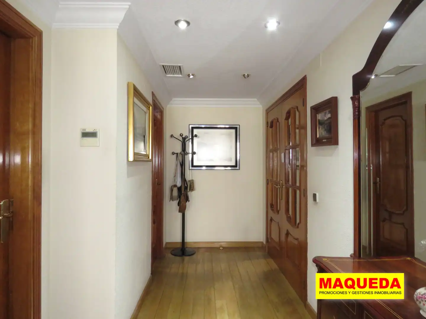 Flat for sale in Alcorcón  with Air Conditioner, Heating and Parquet flooring