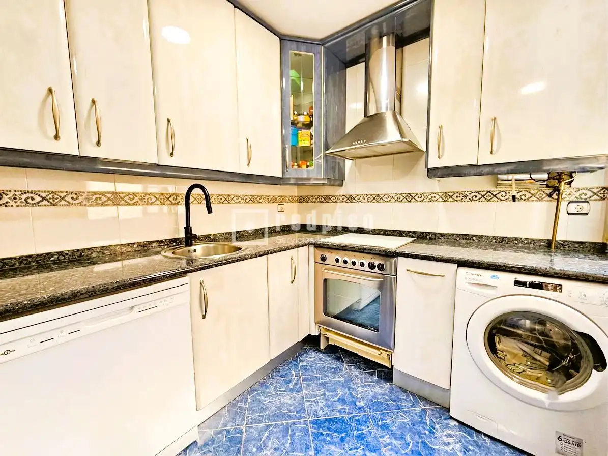 Kitchen of Flat for sale in Parla  with Air Conditioner, Heating and Terrace