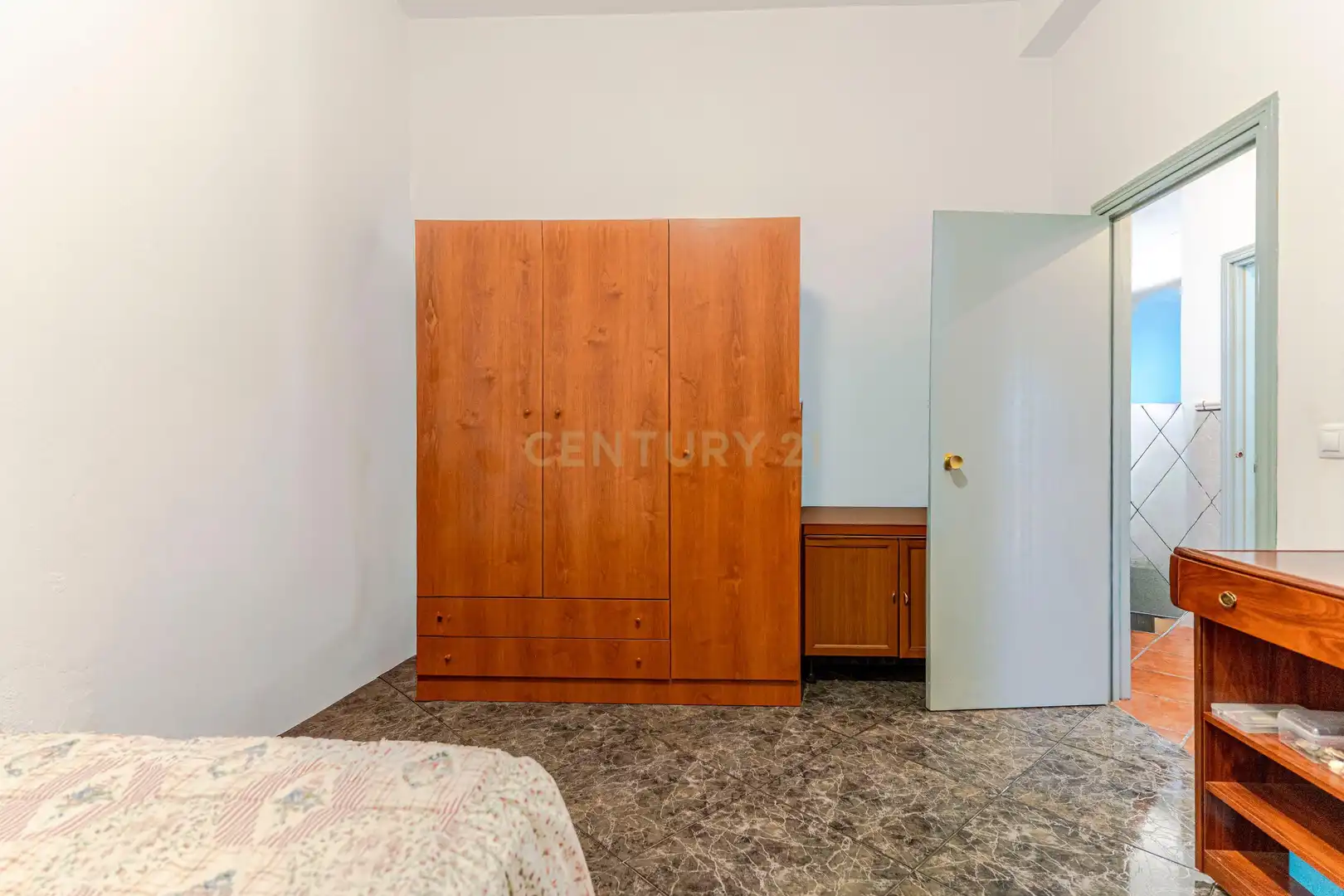 Schlafzimmer von Haus oder Chalet zum Verkauf in Murtas mit Abstellraum, Ofen und Waschmaschine