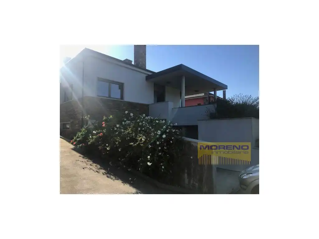 Villa zum Verkauf in Sarria