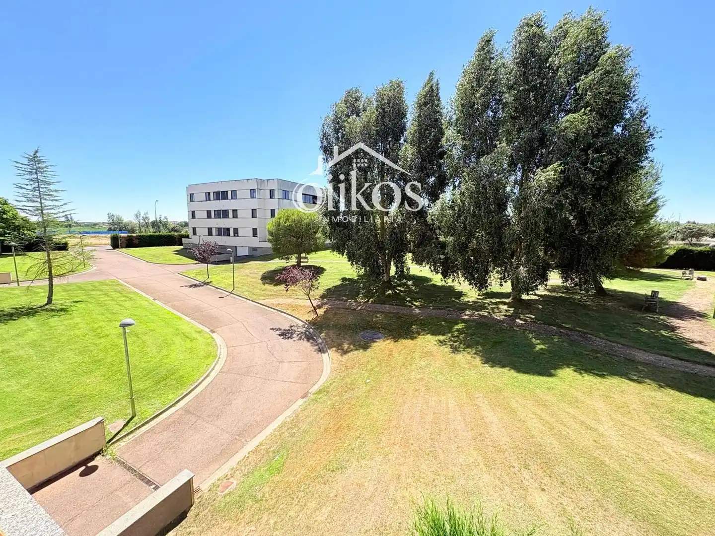 Piso en venta en Villamayor con Calefacción, Trastero y Balcón