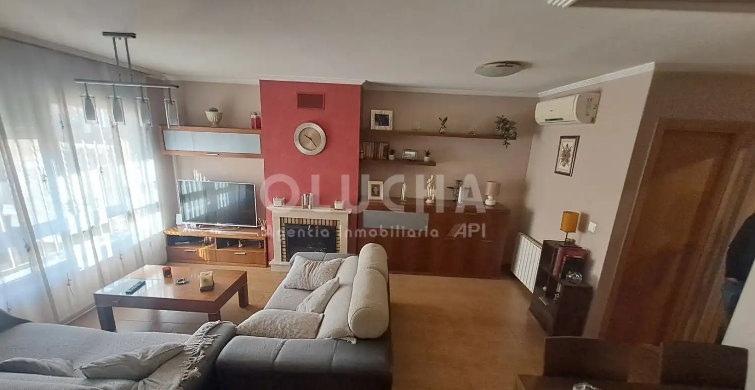 Sala d'estar de Casa o xalet en venda en Onda amb Terrassa