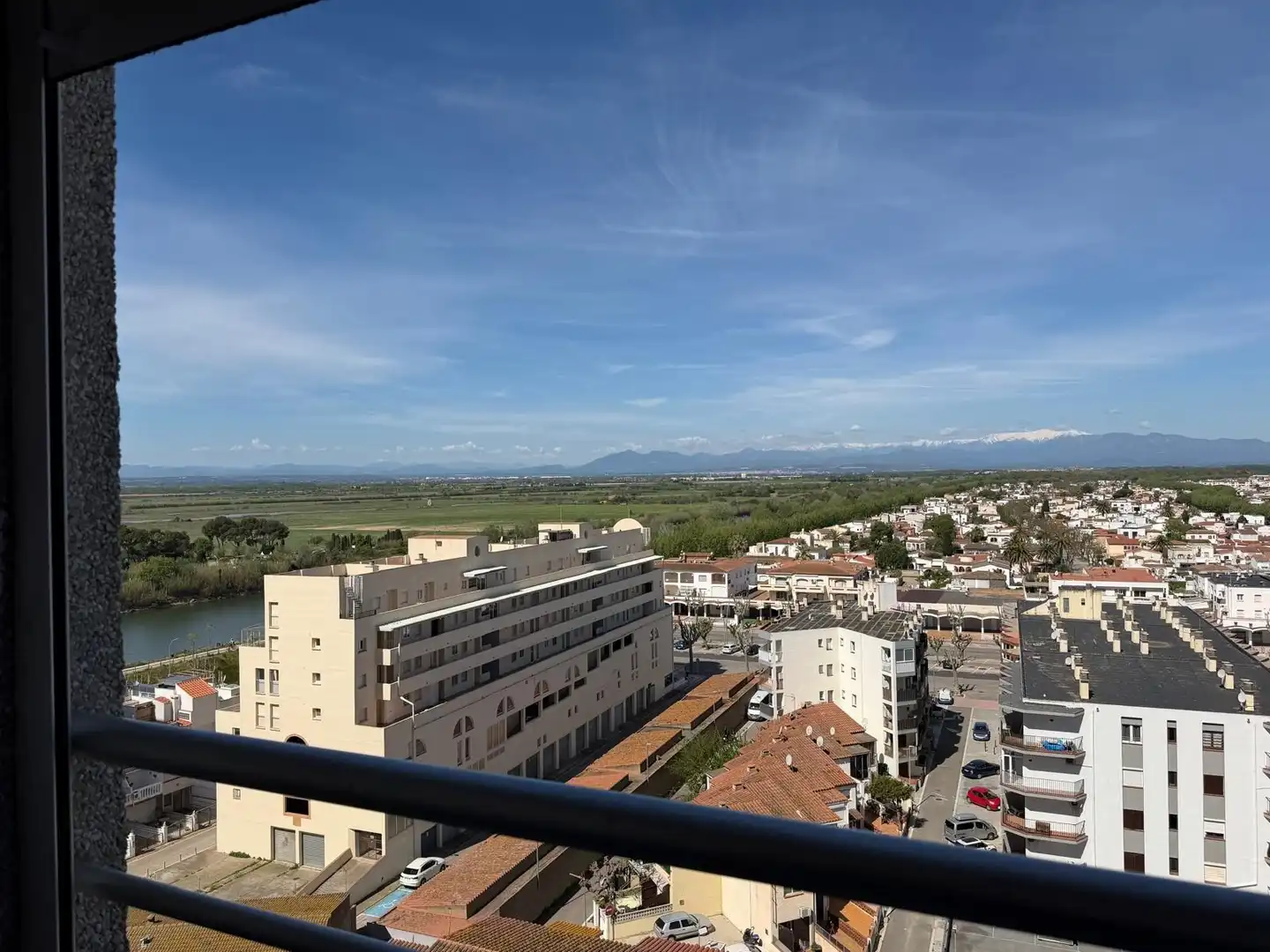 Estudi amb ascensor en venda a DELTA MUGA