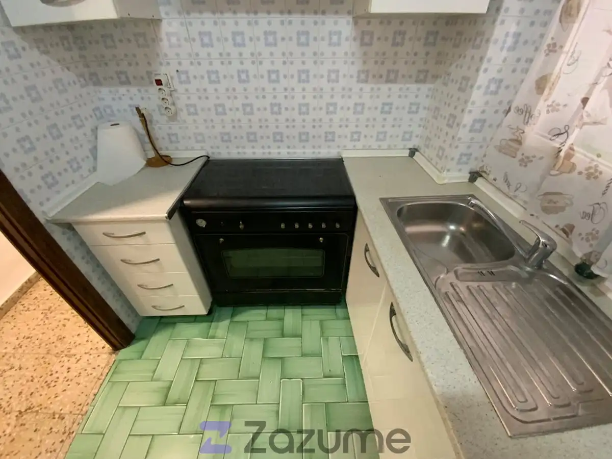 Cuina de Pis de lloguer en Valencia amb Calefacció, Parquet i Moblat