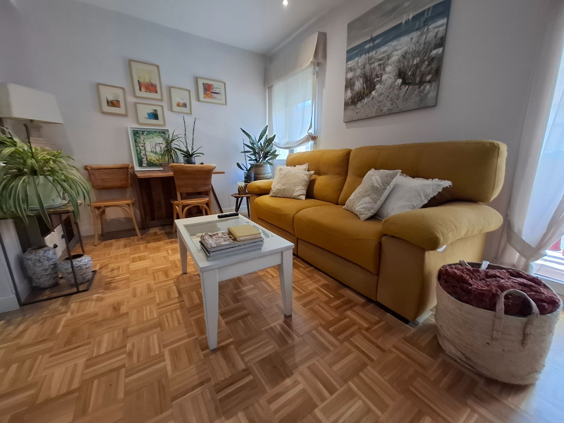 Living room of Flat for sale in Zamora Capital   with Heating, Furnished and Balcony