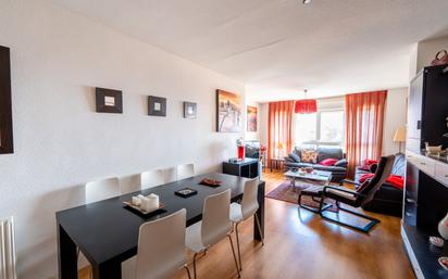 Living room of Flat for sale in  Madrid Capital  with Air Conditioner, Heating and Private garden