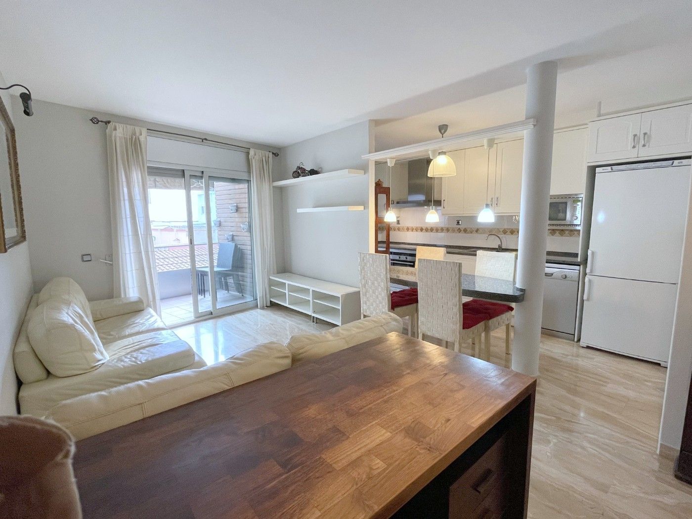 Dormitori de Pis de lloguer en Mataró amb Aire condicionat, Calefacció i Terrassa