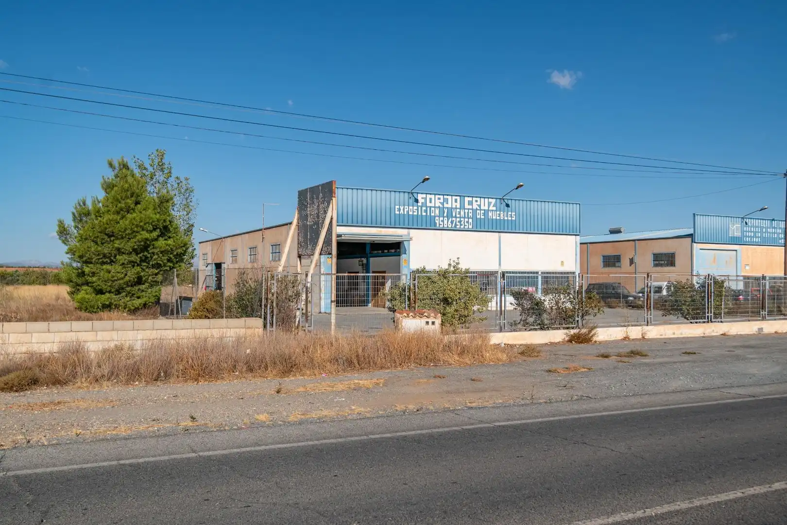 Vista exterior de Nave industrial en venta en Cogollos de Guadix